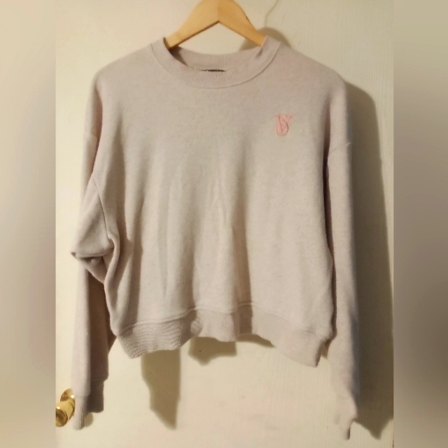 Victoria's Secret Cropped Cream Sweatshirt Sz. Medium